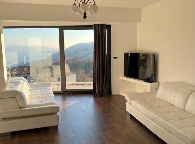 شقة Nave Ičići